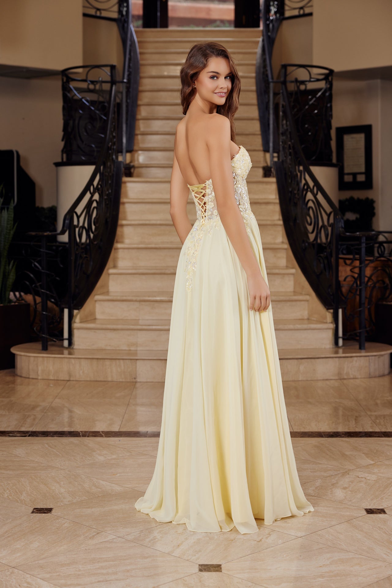 Stapless Applique Chiffon Prom Dress