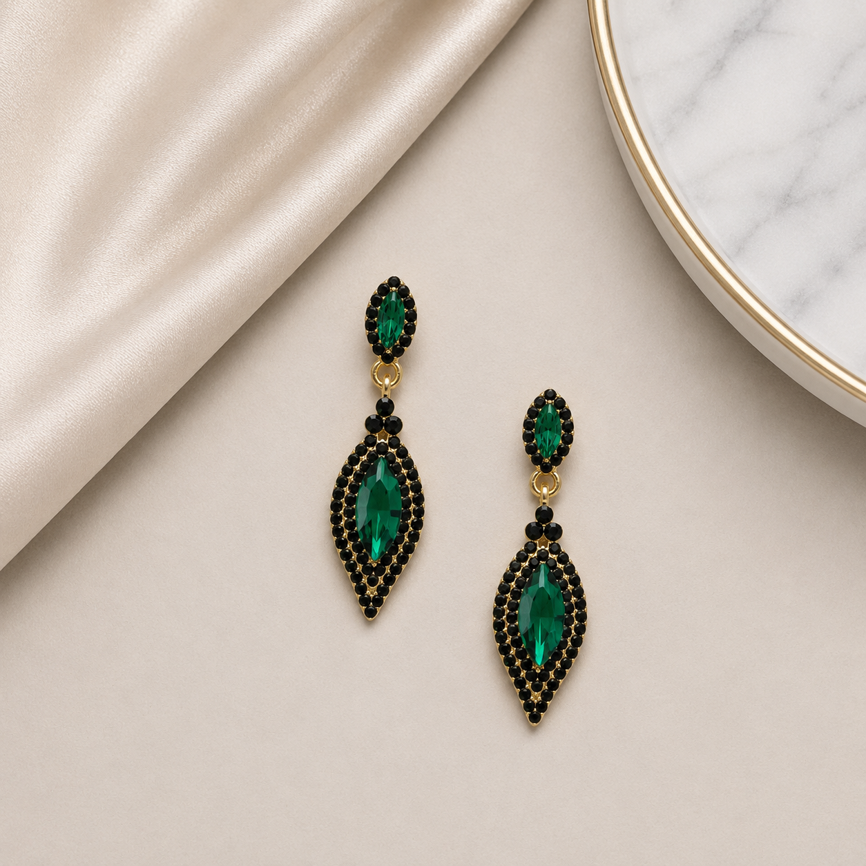 Small Dangle Earring - Emerald/Gold