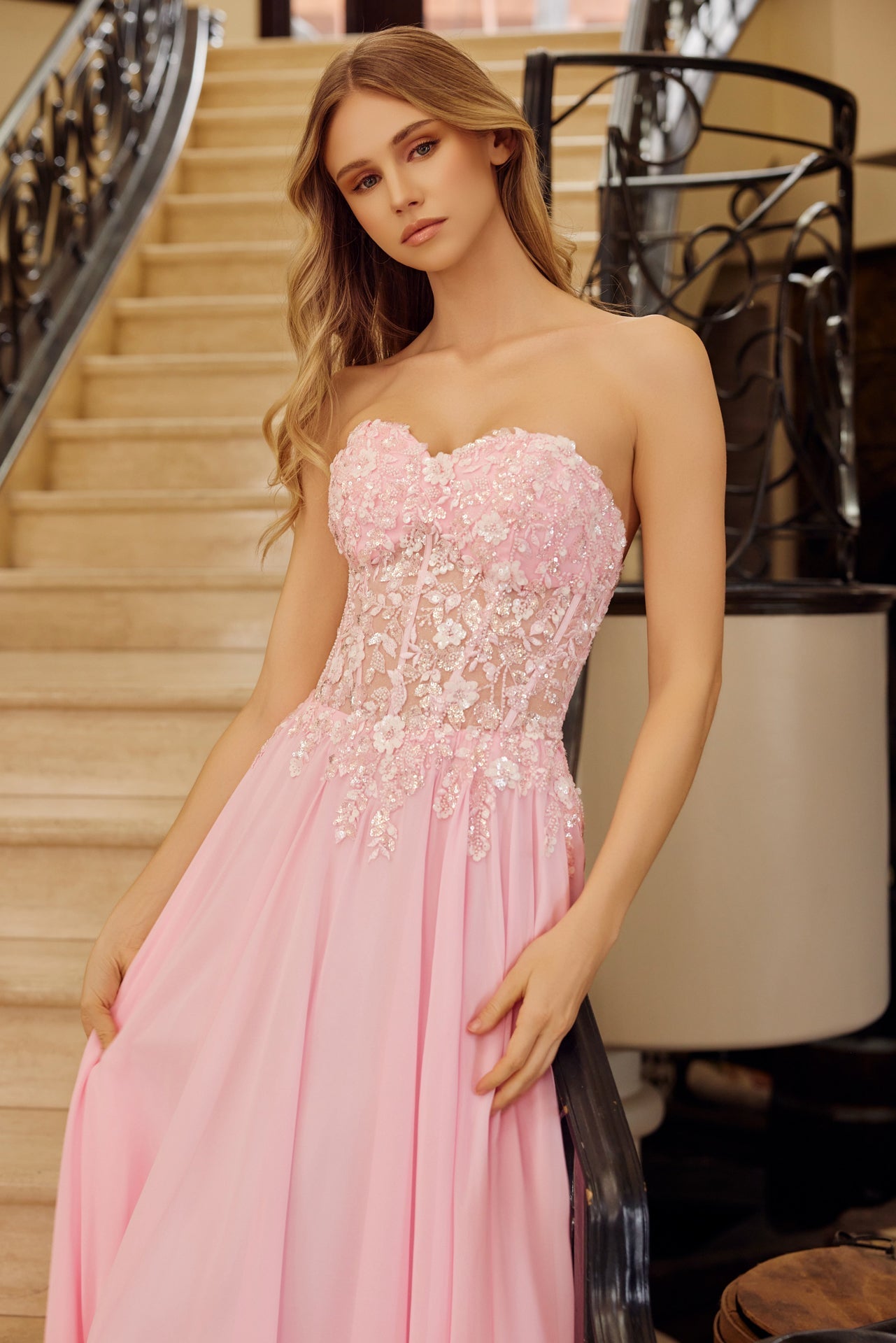 Stapless Applique Chiffon Prom Dress