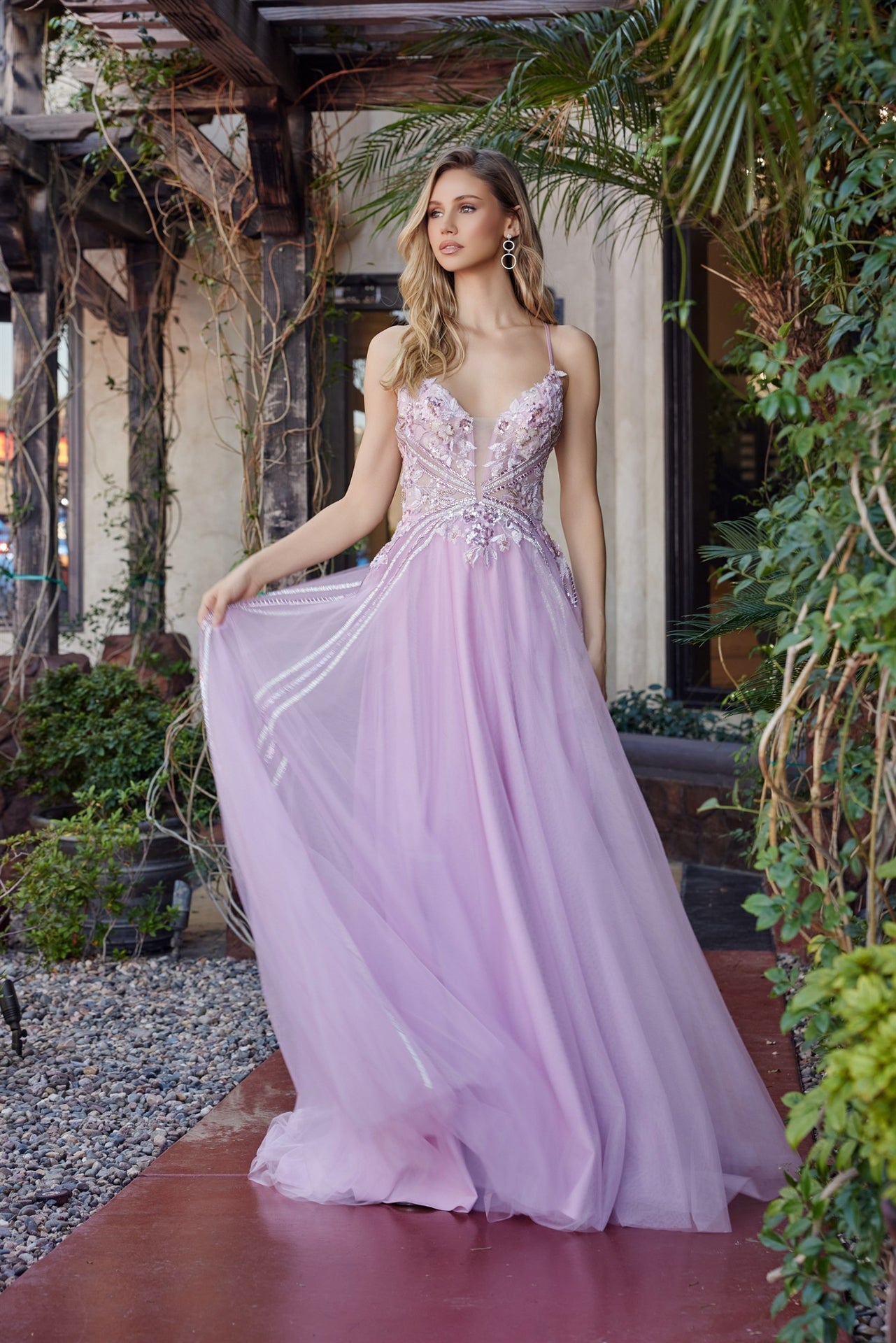 Pink tulle prom dress