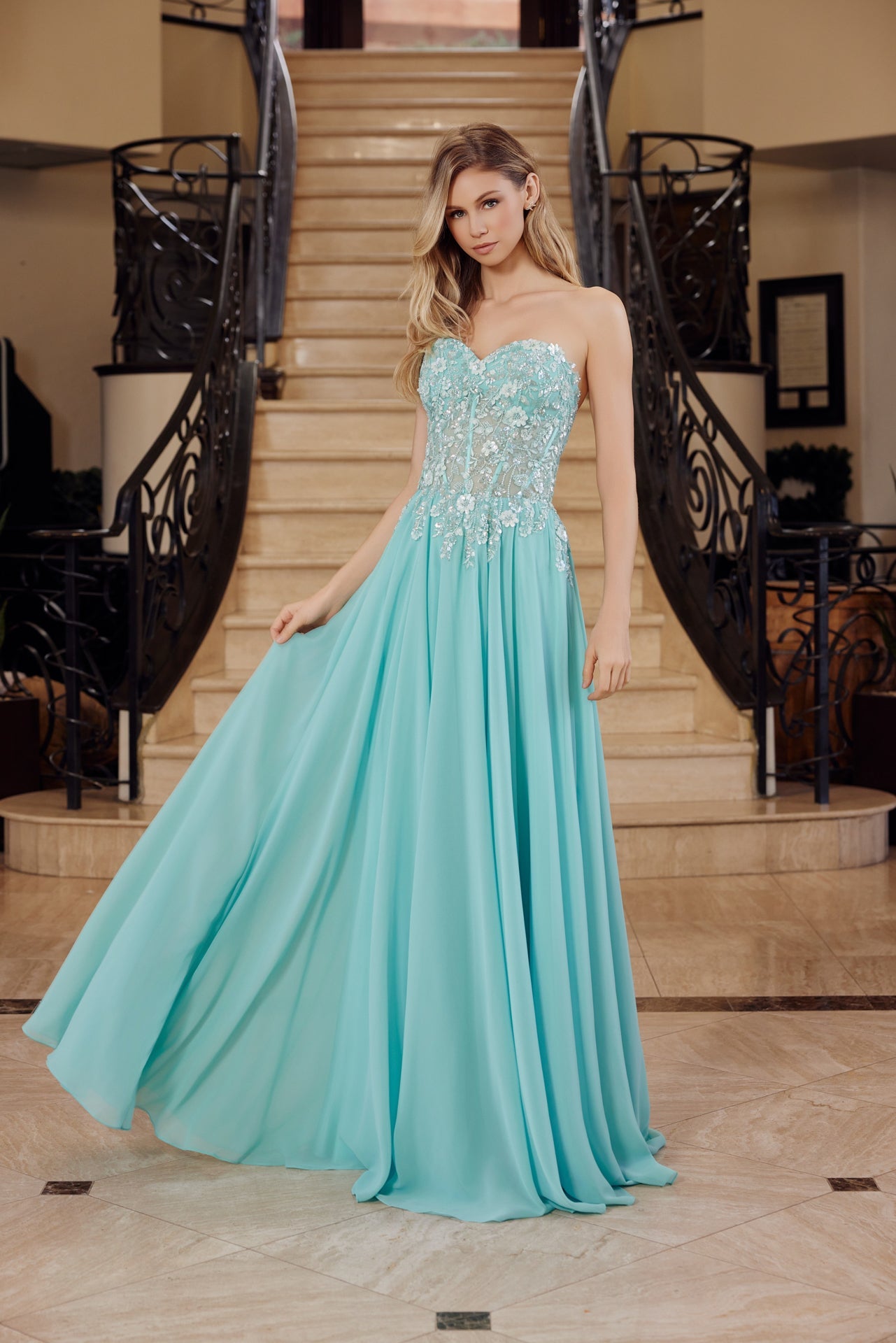 Stapless Applique Chiffon Prom Dress