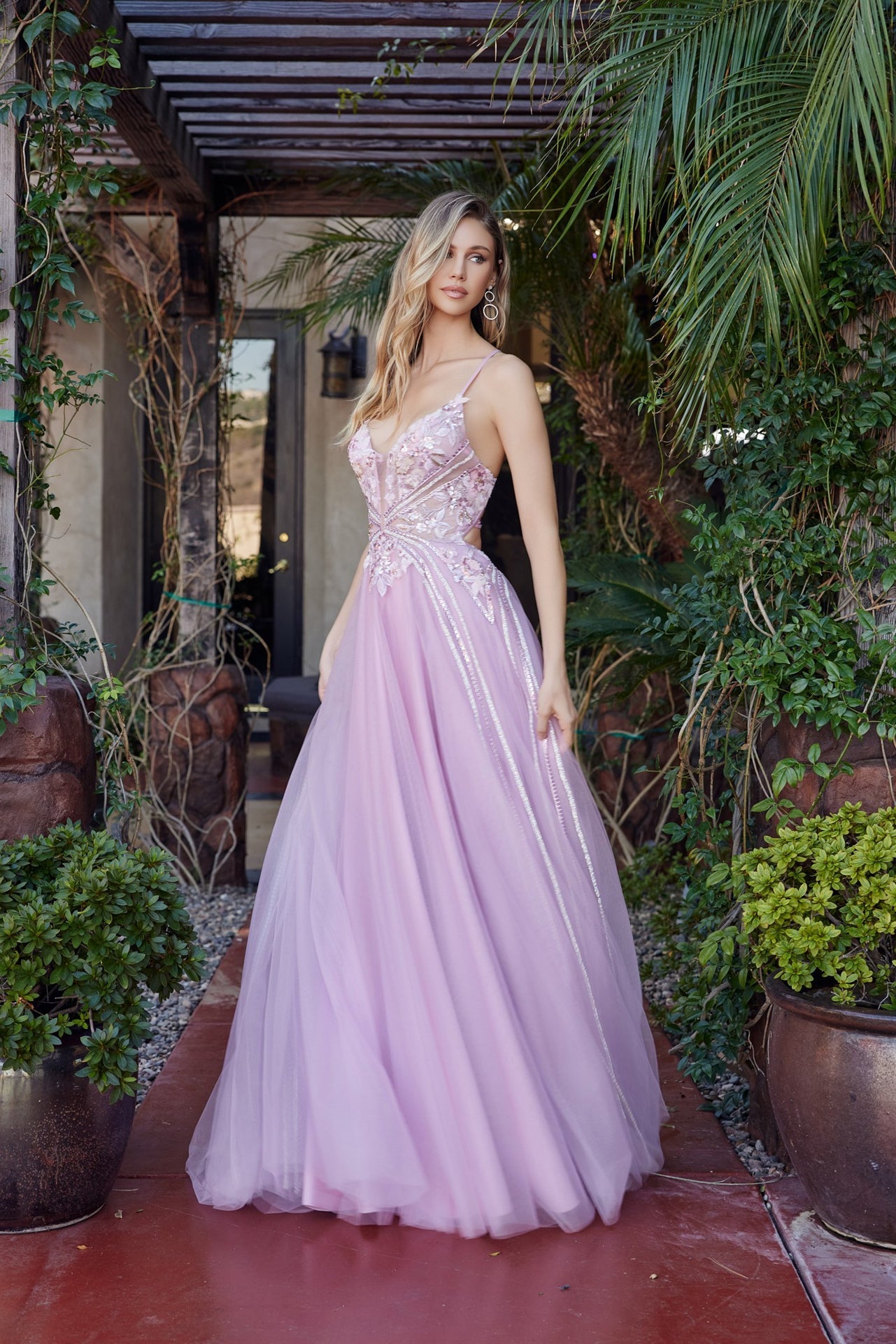 Pink tulle prom dress