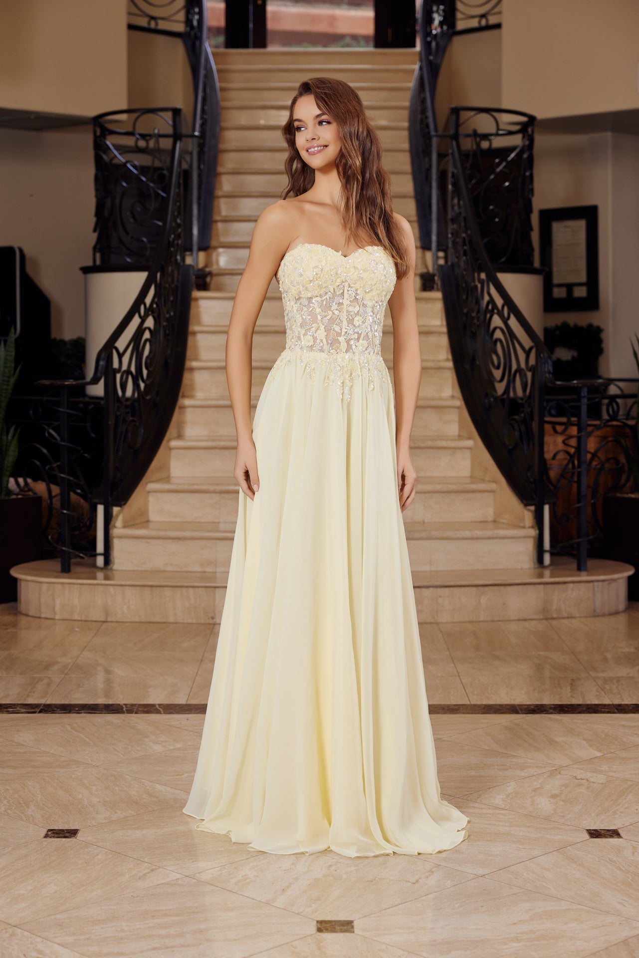 Stapless Applique Chiffon Prom Dress