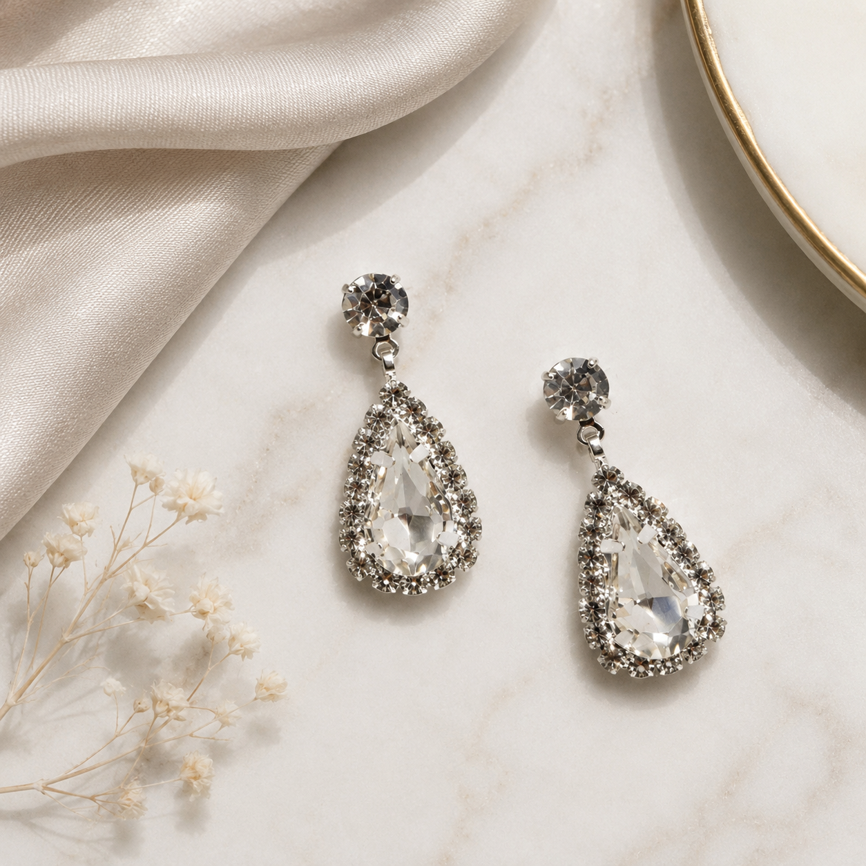 Small Dangle Earring - Crystal/Silver