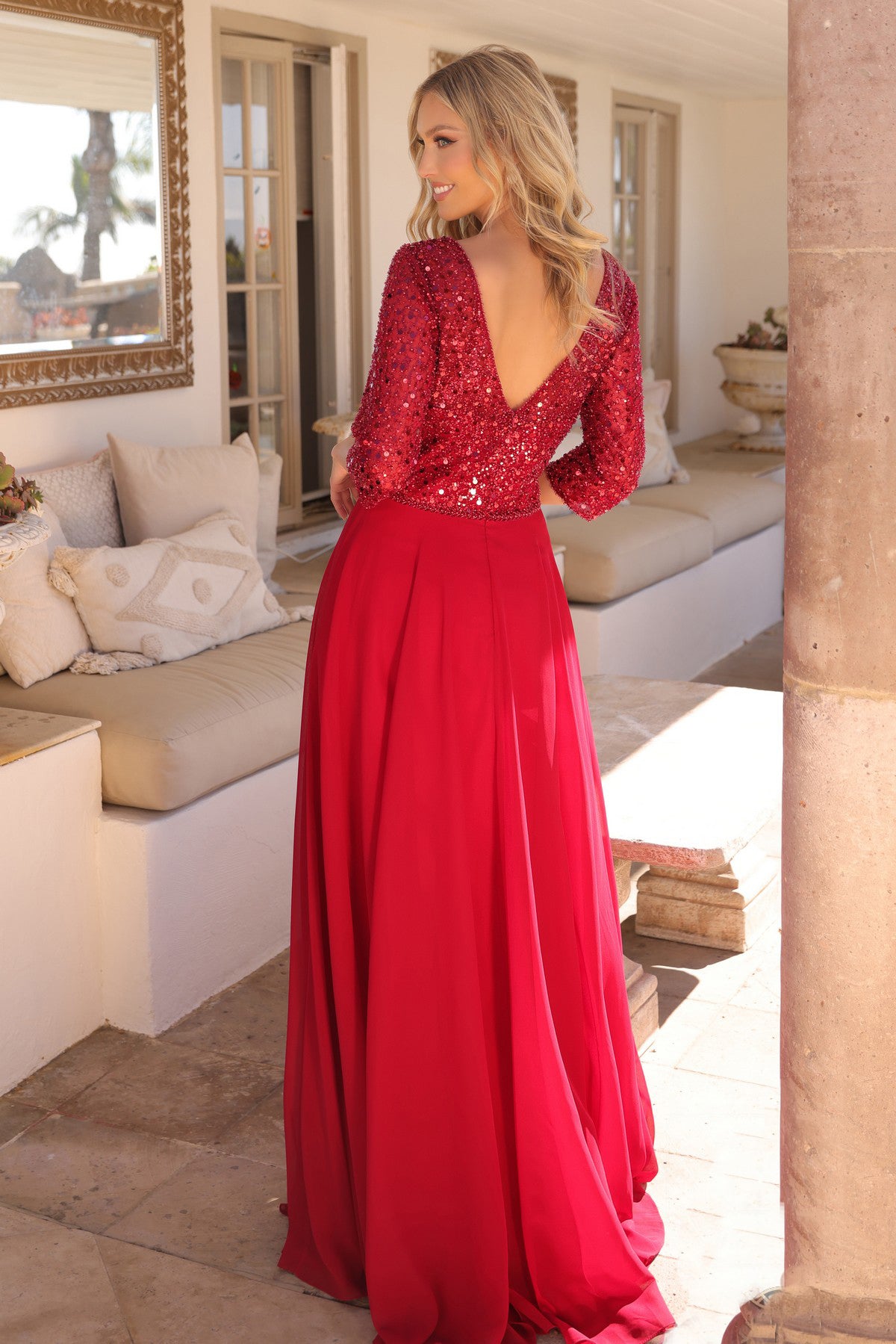 Mallory, a timeless masterpiece features a graceful V-neckline and luxurious chiffon-999 FORMAL - MOB-FORMAL SOCIETY