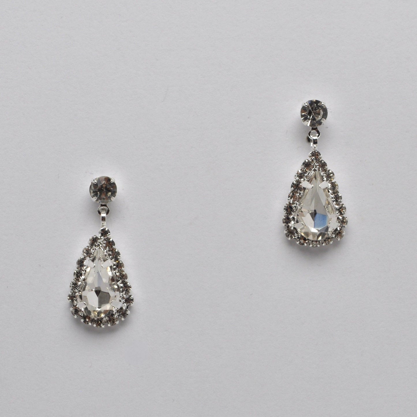Small Dangle Earring - Crystal/Silver