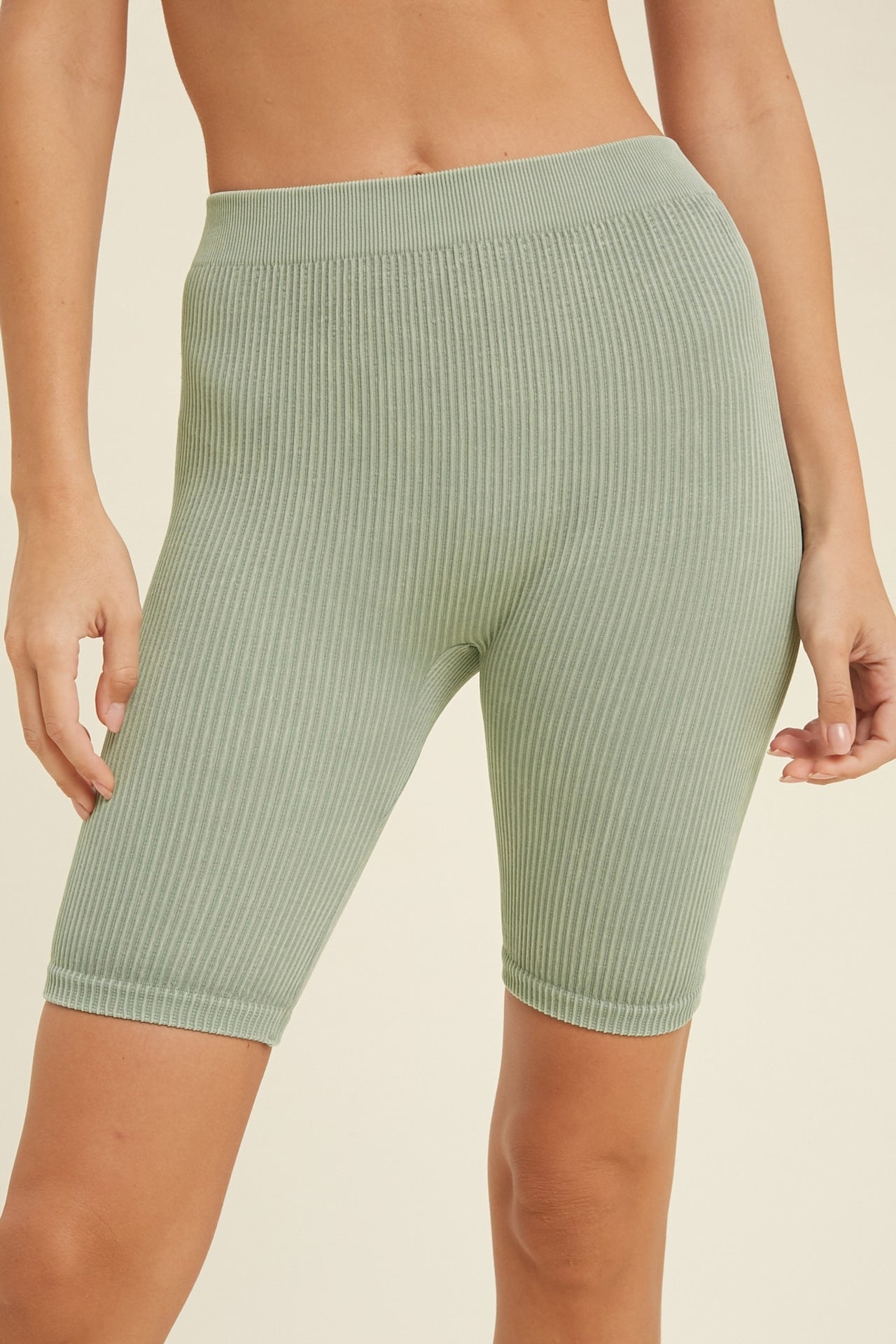 AUGUST RIBBED SHORT